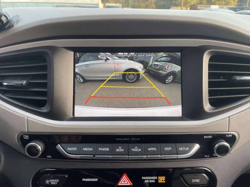 2017 Hyundai Ioniq Hybrid SEL