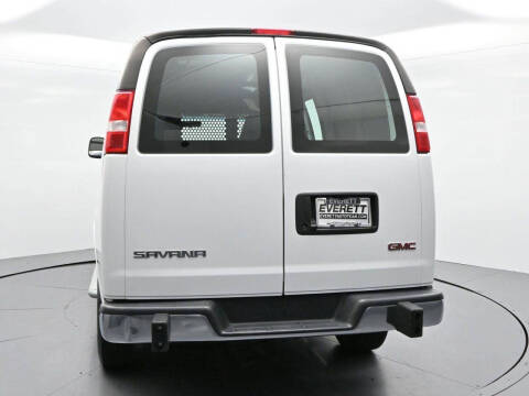 2024 GMC Savana 2500