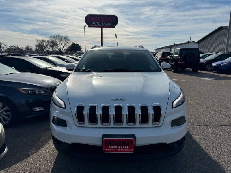 2014 Jeep Cherokee Latitude photo 3