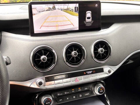 2022 Kia Stinger GT1