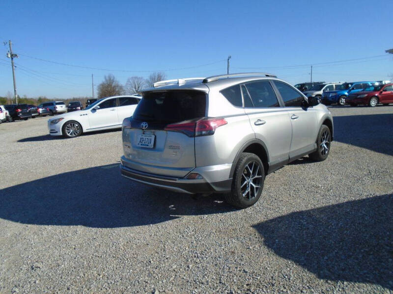 2017 Toyota RAV4 SE