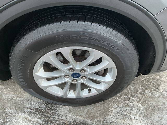 2022 Ford Escape SE