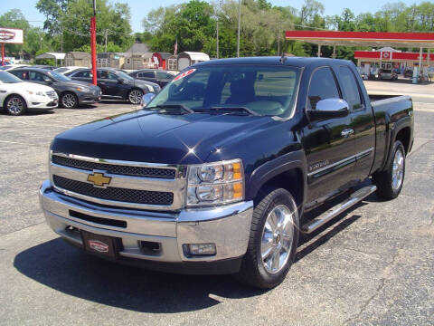 2013 Chevrolet Silverado 1500 for sale at Loves Park Auto in Loves Park IL