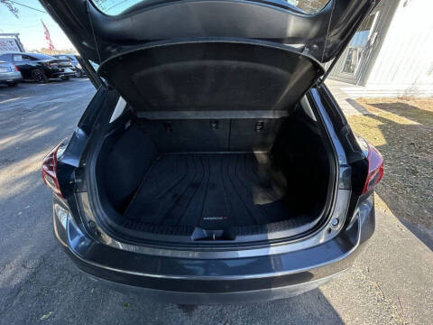 2016 Mazda MAZDA3 i Touring