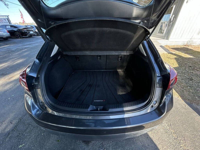 2016 Mazda MAZDA3 i Touring