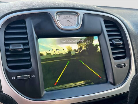 2022 Chrysler 300 Touring