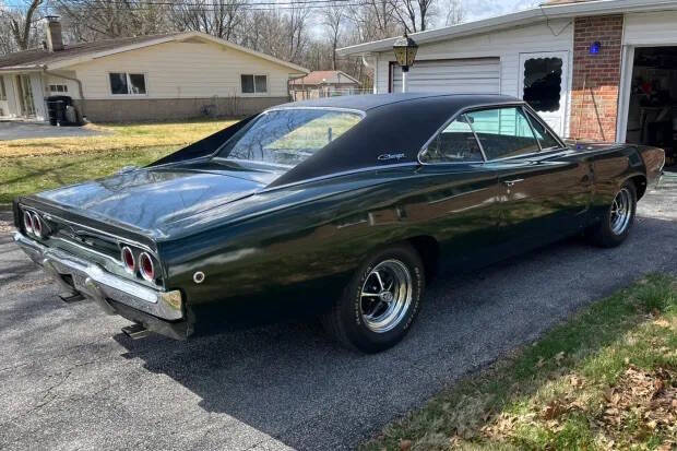 1968 Dodge Charger 2