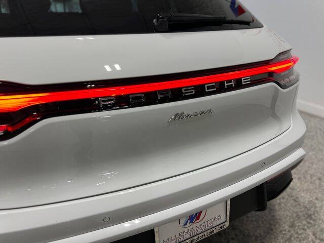 2023 Porsche Macan