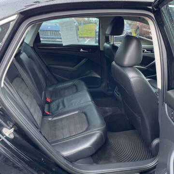 2015 Volkswagen Passat 1.8T SEL Premium