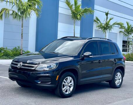 2017 Volkswagen Tiguan for sale at VE Auto Gallery LLC in Lake Park FL