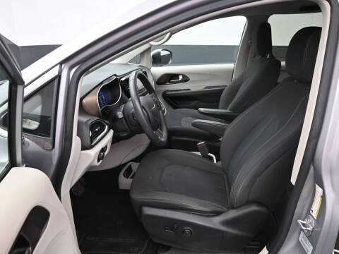2017 Chrysler Pacifica LX