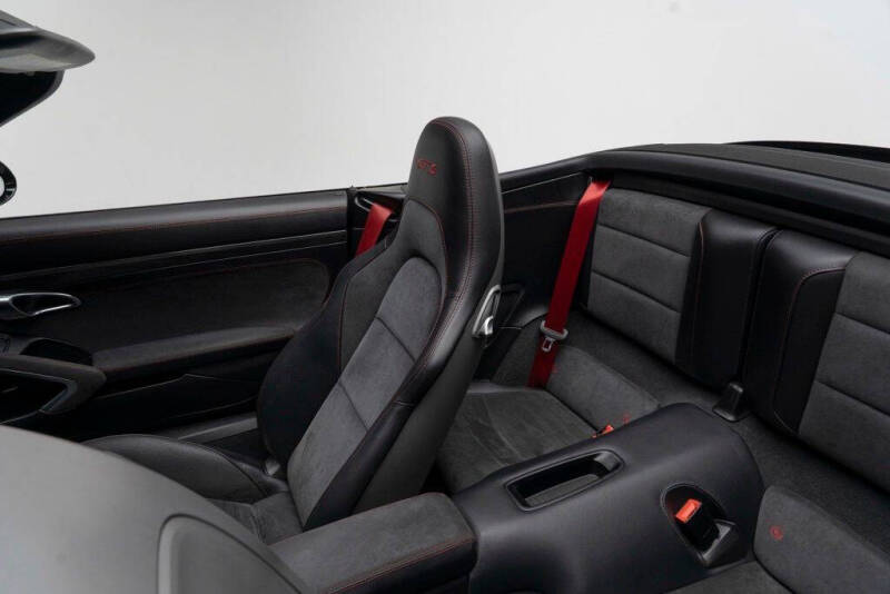 2017 Porsche 911 Carrera GTS