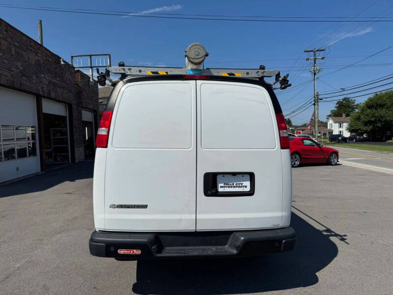 2020 Chevrolet Express 2500