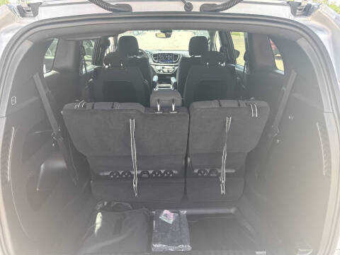 2023 Chrysler Pacifica Touring