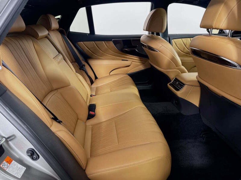 2024 Lexus LS 500