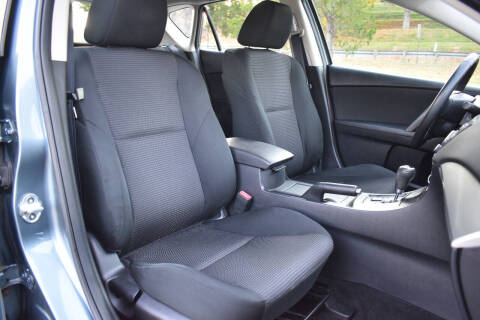 2012 Mazda MAZDA3 i Touring