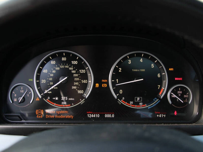 2011 BMW 5 Series 550i xDrive