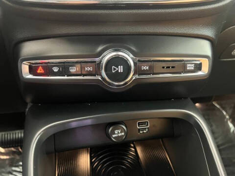 2019 Volvo XC40 T5 Inscription