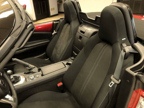 2025 Mazda MX-5 Miata Club