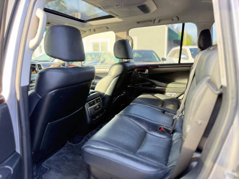 2011 Lexus LX 570