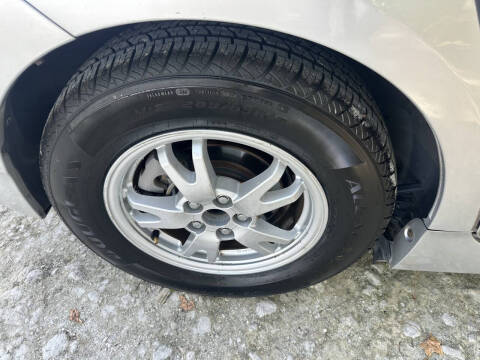 2011 Toyota Prius Two