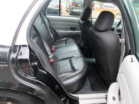 2003 Ford Crown Victoria