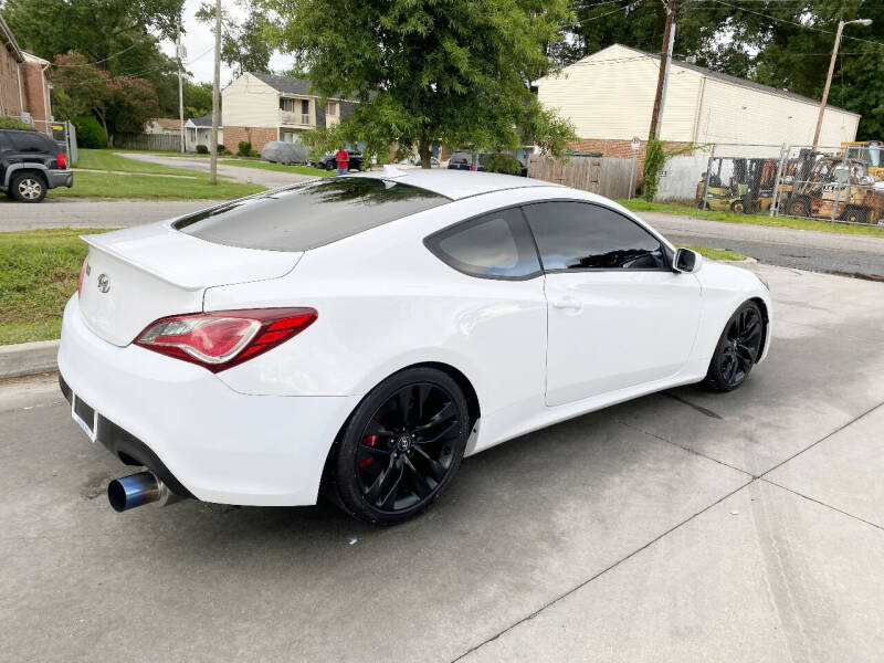 2014 Hyundai Genesis Coupe 2.0T R-Spec