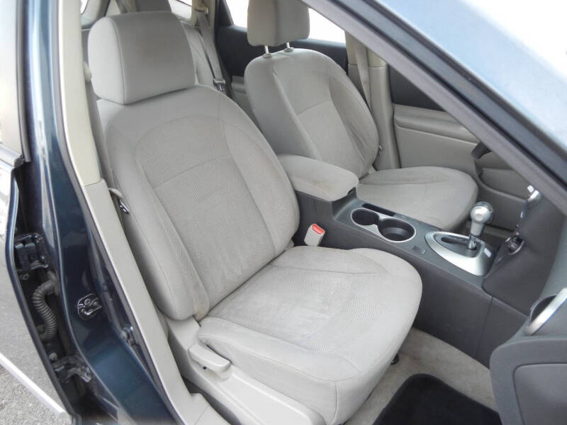 2012 Nissan Rogue S