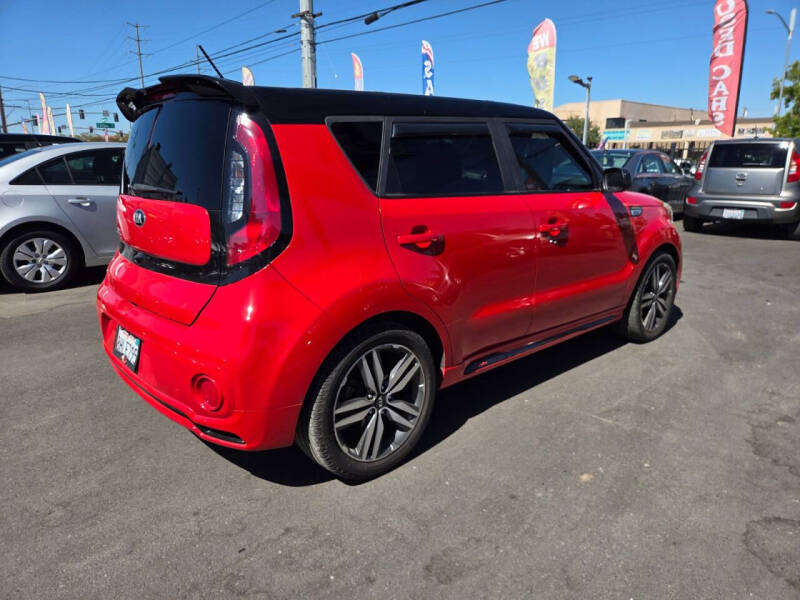 2019 Kia Soul +