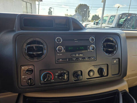 2012 Ford E-Series E-350 SD XLT