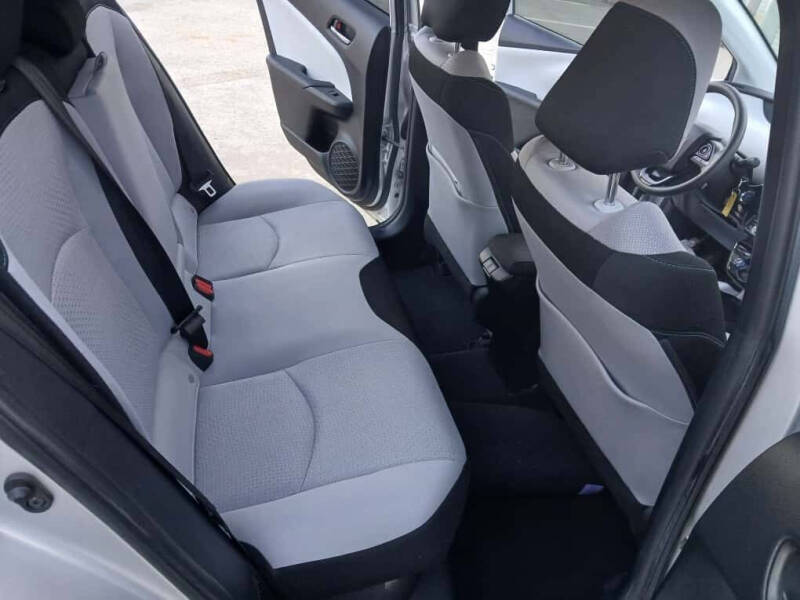 2021 Toyota Prius L Eco