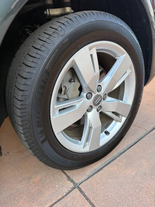 2018 Audi Q5 2.0T quattro Premium Plus