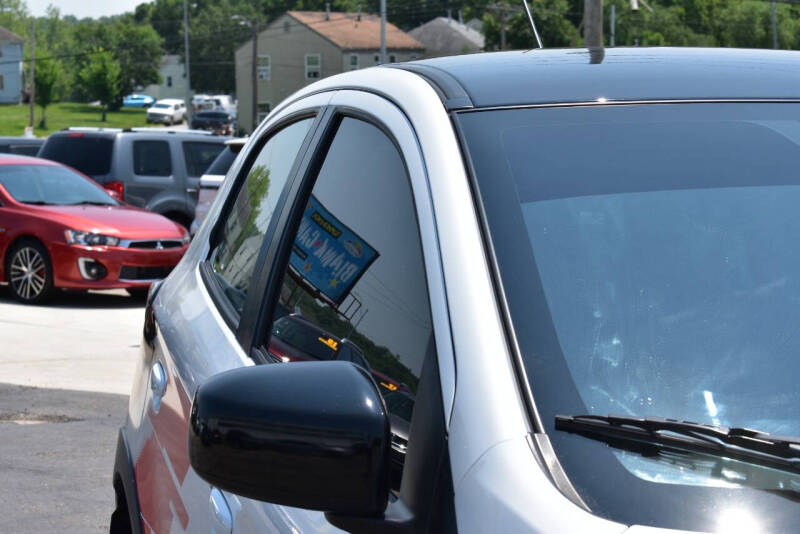 2024 Mitsubishi Mirage Black Edition