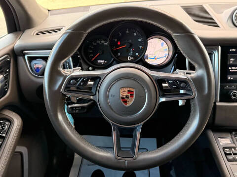 2017 Porsche Macan