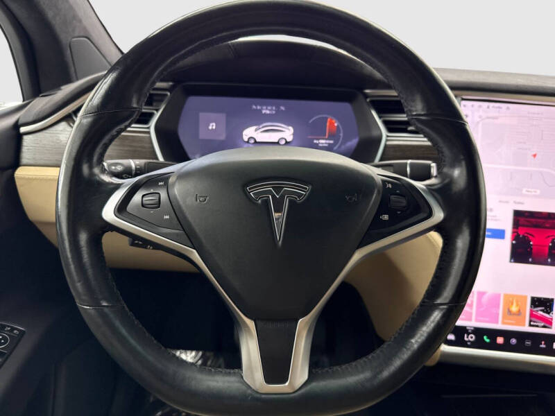 2016 Tesla Model X 75D