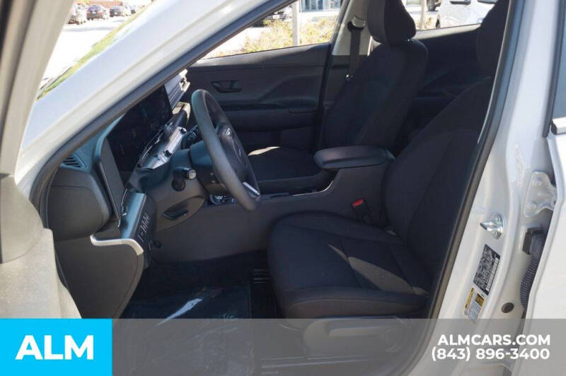 2025 Hyundai Kona SE