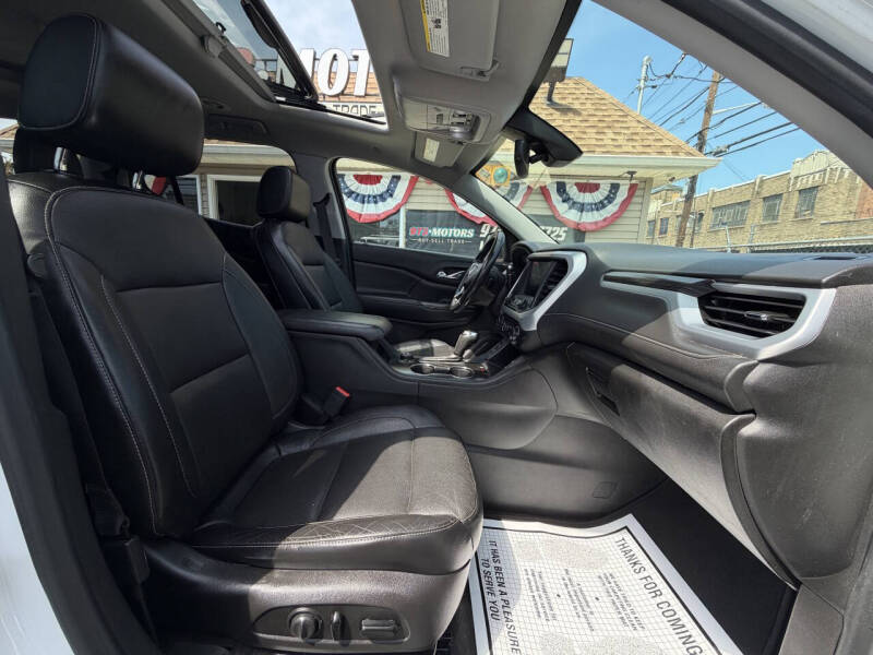 2017 GMC Acadia SLT-2