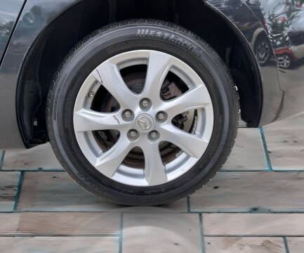 2011 Mazda MAZDA3 i Touring