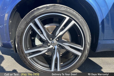 2017 Volvo XC90 T6 R-Design