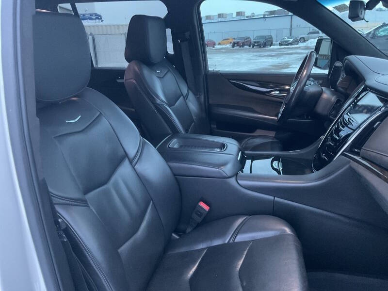 2018 Cadillac Escalade ESV Platinum
