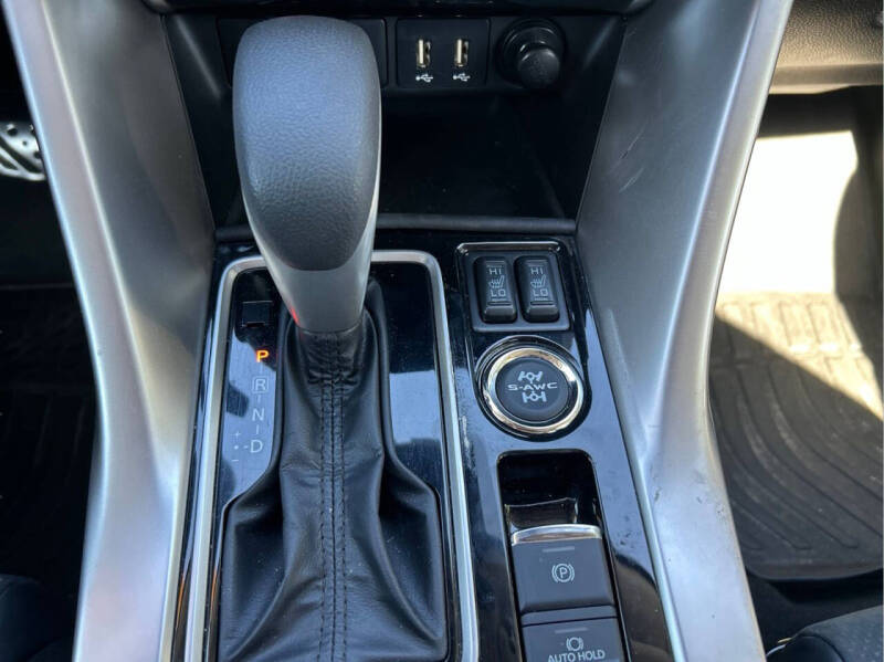 2024 Mitsubishi Eclipse Cross SE