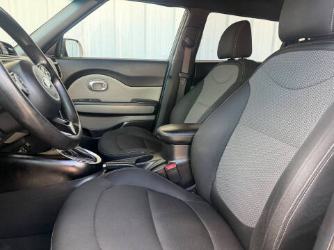 2017 Kia Soul +