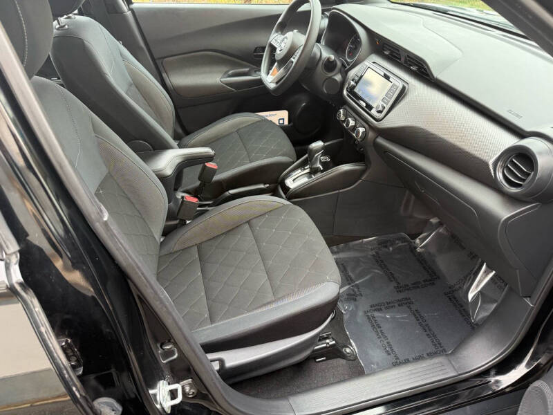 2019 Nissan Kicks SV