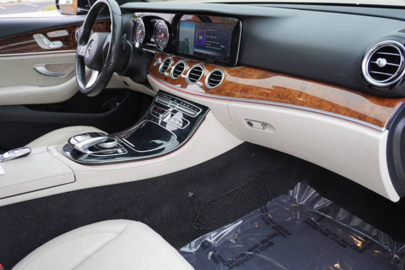 2017 Mercedes-Benz E-Class E 300