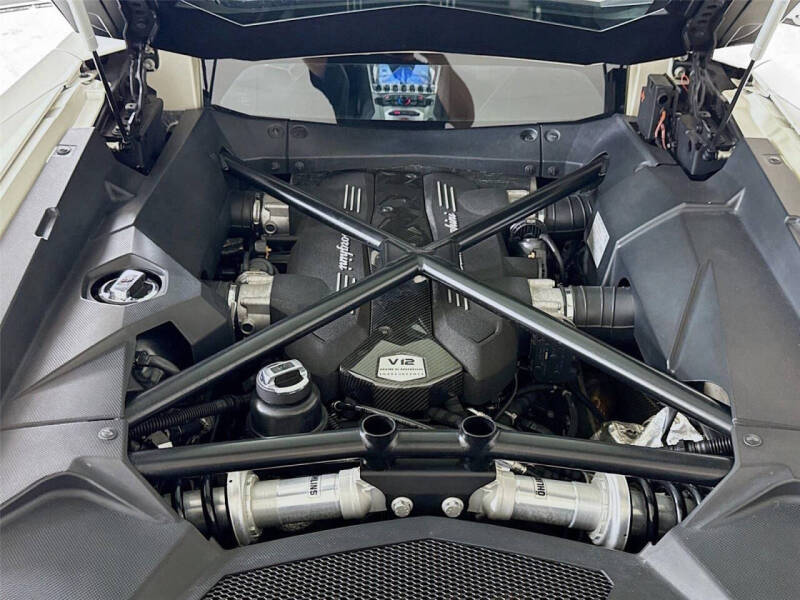 2015 Lamborghini Aventador LP 700-4