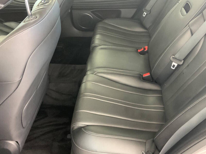 2023 Genesis G80