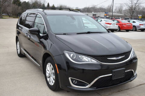 2019 Chrysler Pacifica for sale at Sandusky Auto Sales in Sandusky MI