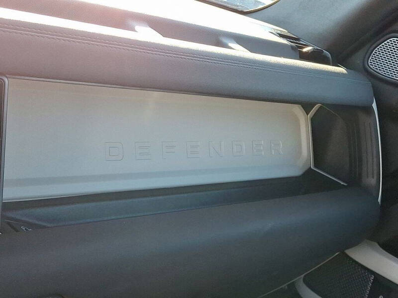 2022 Land Rover Defender 90 X-Dynamic S