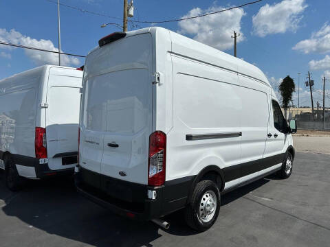 2023 Ford Transit 250