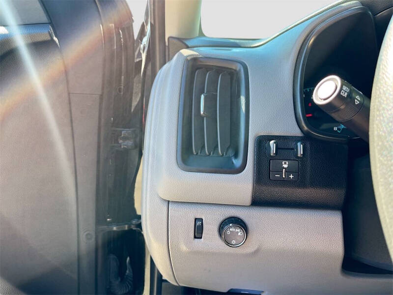 2022 GMC Canyon Elevation Standard